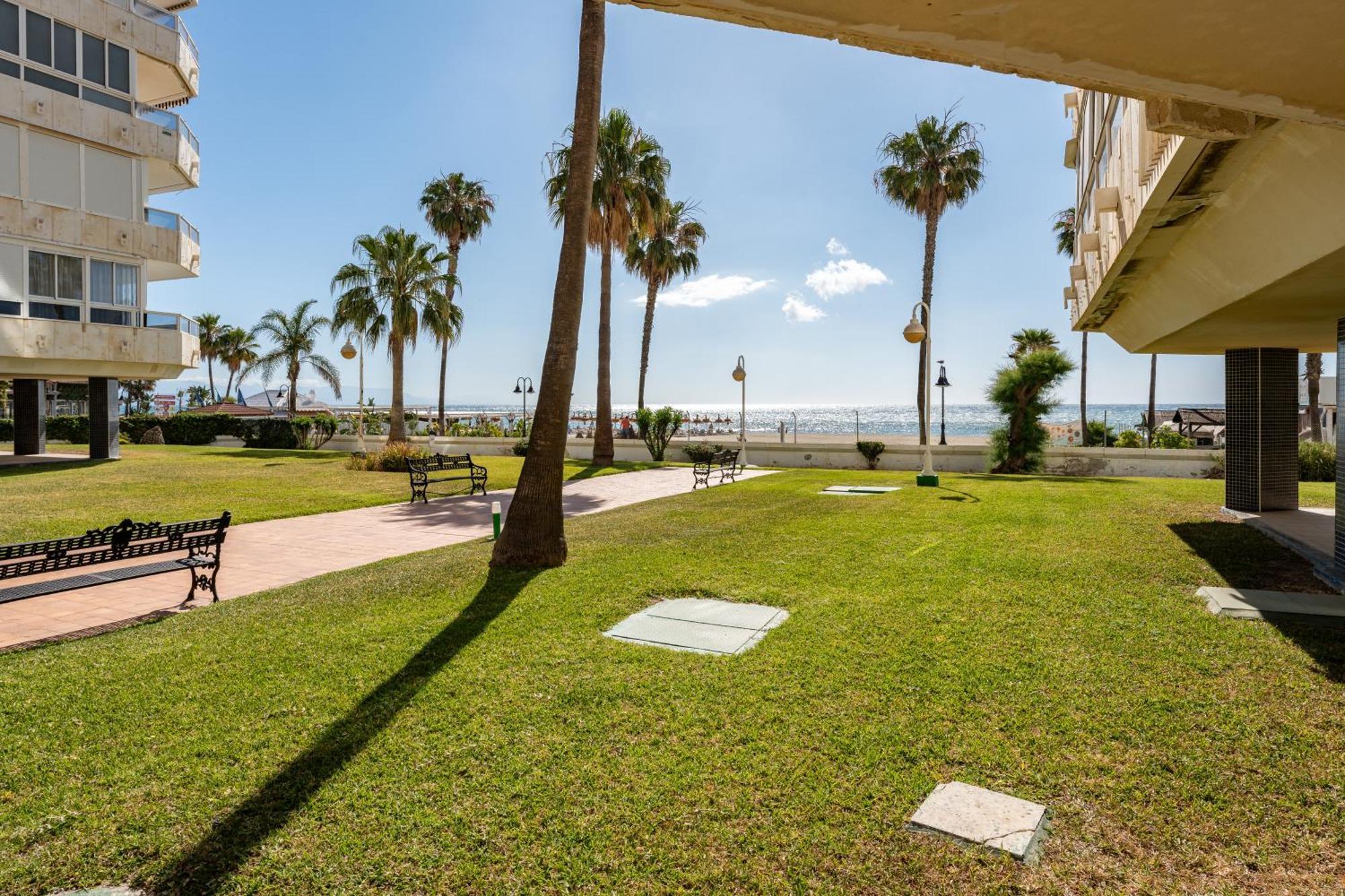 Apartamento Tropico Carihuela View & Parking Torremolinos Exterior foto